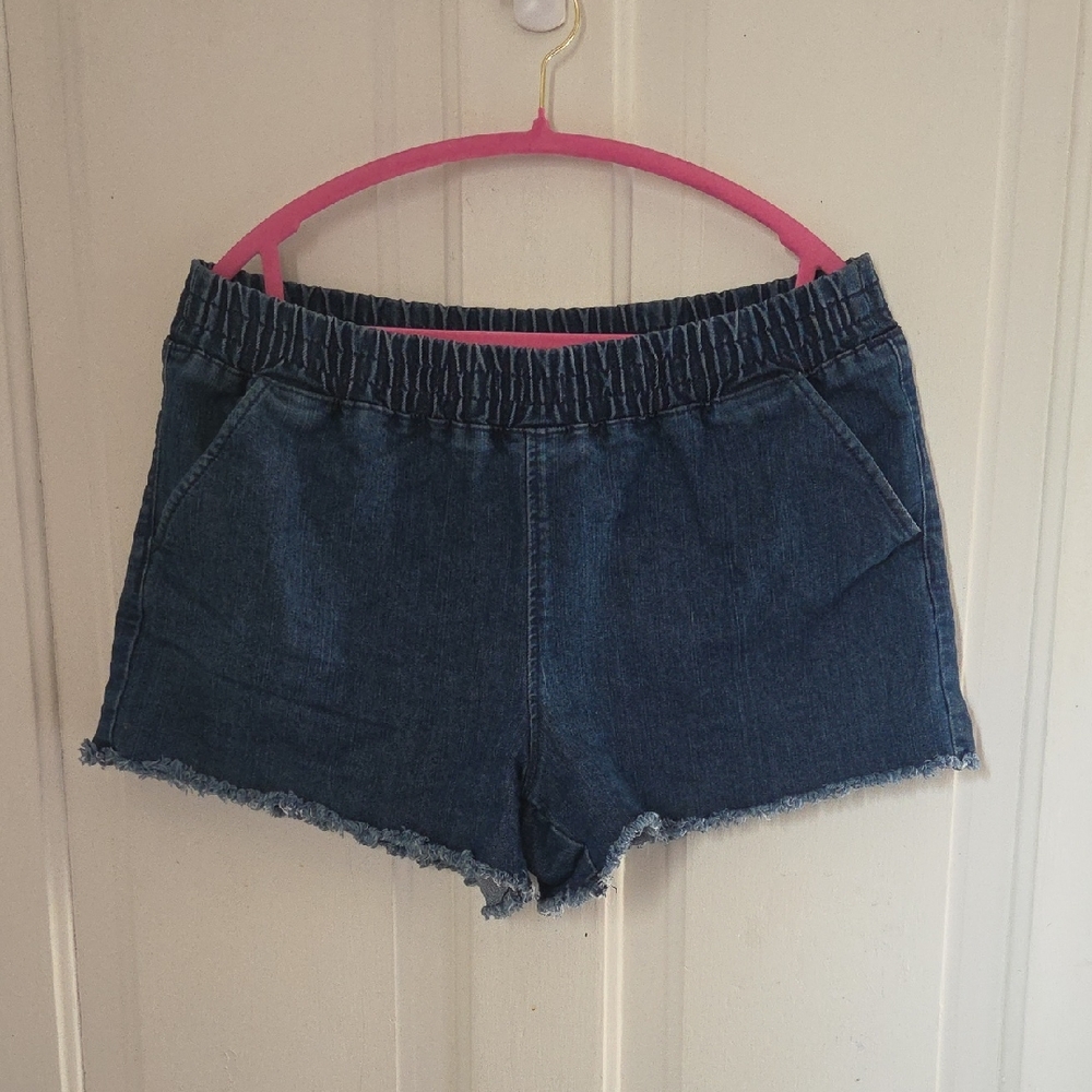 Tinseltown Pull On Cut Off Jean Denim Shorts